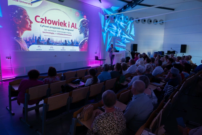 Zdjęcie nr 63 z galerii Uroczysta Gala Zakończenia Roku Akademickiego 2025/2026 Uniwersytetu Trzeciego Wieku Akademii WSB w Jaworznie