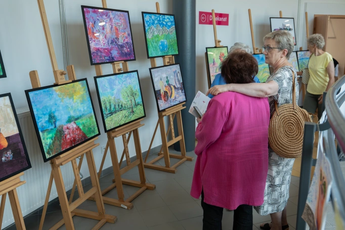 Zdjęcie nr 75 z galerii Uroczysta Gala Zakończenia Roku Akademickiego 2025/2026 Uniwersytetu Trzeciego Wieku Akademii WSB w Jaworznie