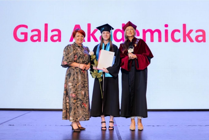 Zdjęcie nr 6 z galerii Gala Akademicka Akademii WSB Wydziału w Cieszynie | 30.06.2026