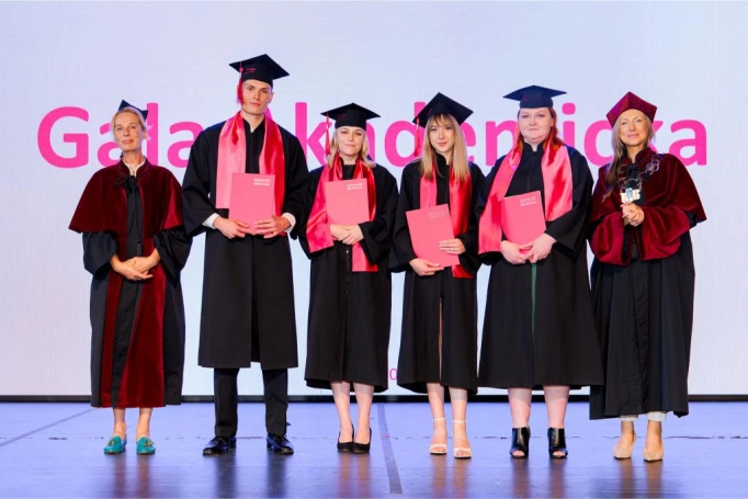 Zdjęcie nr 47 z galerii Gala Akademicka Akademii WSB Wydziału w Cieszynie | 30.06.2026