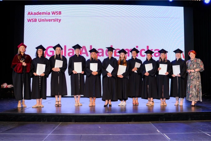 Zdjęcie nr 58 z galerii Gala Akademicka Akademii WSB Wydziału w Cieszynie | 30.06.2026