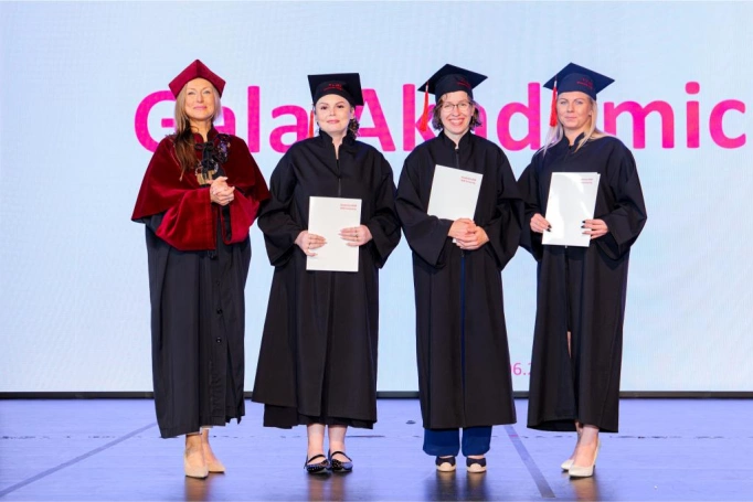 Zdjęcie nr 63 z galerii Gala Akademicka Akademii WSB Wydziału w Cieszynie | 30.06.2026