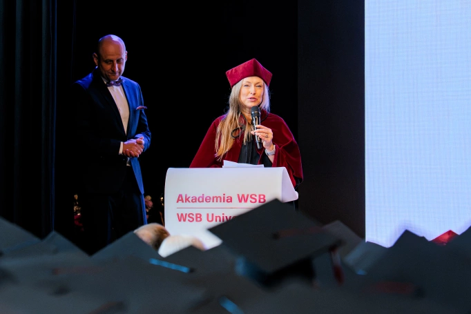 Zdjęcie nr 18 z galerii Gala Akademicka Akademii WSB Wydziału Zamiejscowego w Cieszynie