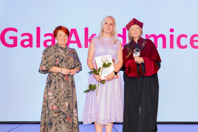 Zdjęcie nr 25 z galerii Gala Akademicka Akademii WSB Wydziału Zamiejscowego w Cieszynie
