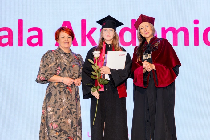 Zdjęcie nr 26 z galerii Gala Akademicka Akademii WSB Wydziału Zamiejscowego w Cieszynie