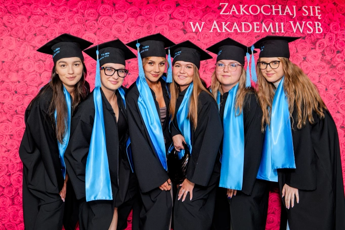 Zdjęcie nr 61 z galerii Gala Akademicka Akademii WSB Wydziału Zamiejscowego w Cieszynie