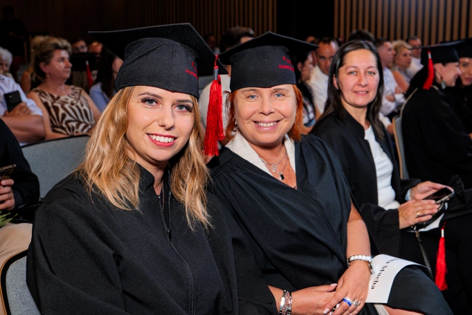 Zdjęcie nr 16 z galerii Gala Akademicka Akademii WSB Wydziału Zamiejscowego w Cieszynie