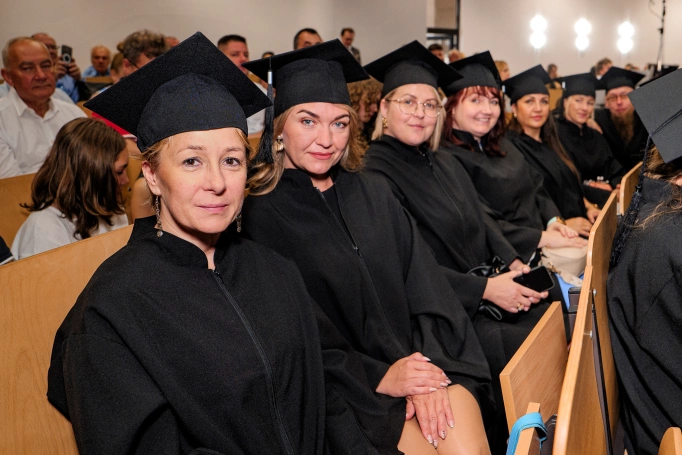 Zdjęcie nr 21 z galerii Dyplomy, wyr&oacute;żnienia i nowe zawodowe możliwości