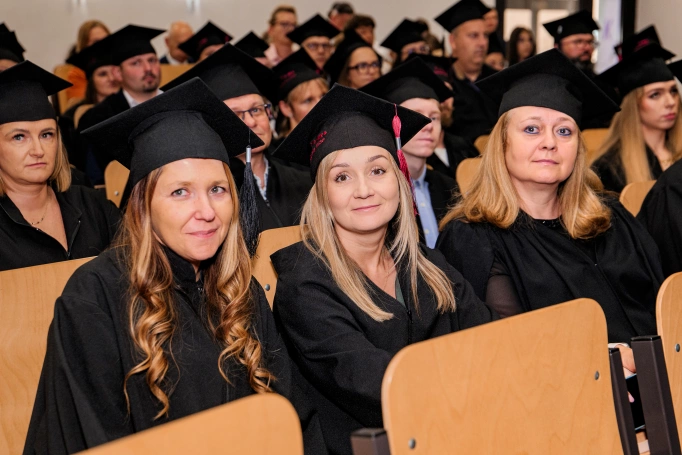 Zdjęcie nr 36 z galerii Dyplomy, wyr&oacute;żnienia i nowe zawodowe możliwości