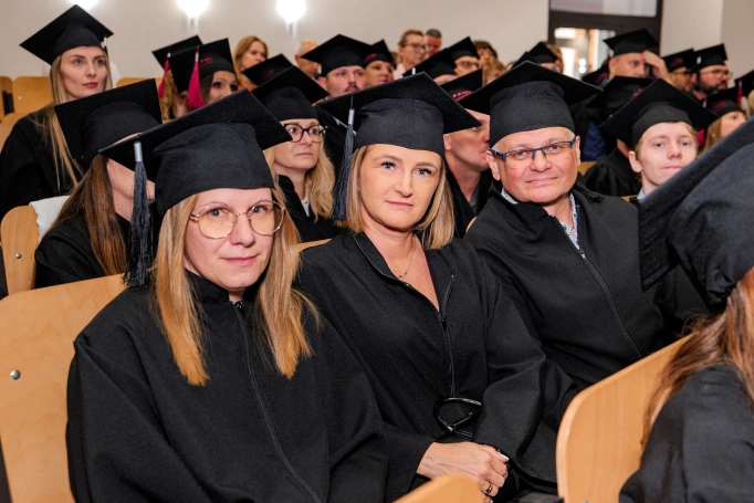 Zdjęcie nr 37 z galerii Dyplomy, wyr&oacute;żnienia i nowe zawodowe możliwości