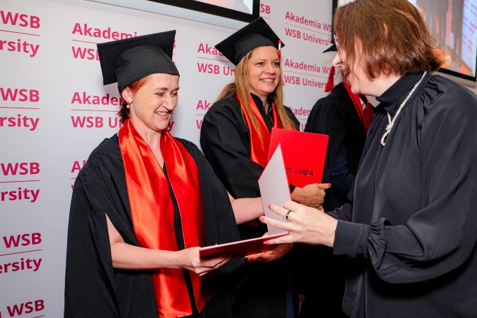 Zdjęcie nr 56 z galerii Dyplomy, wyr&oacute;żnienia i nowe zawodowe możliwości