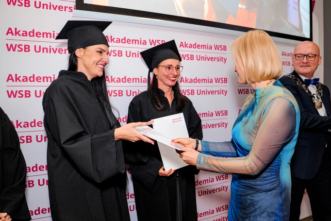 Zdjęcie nr 59 z galerii Dyplomy, wyr&oacute;żnienia i nowe zawodowe możliwości