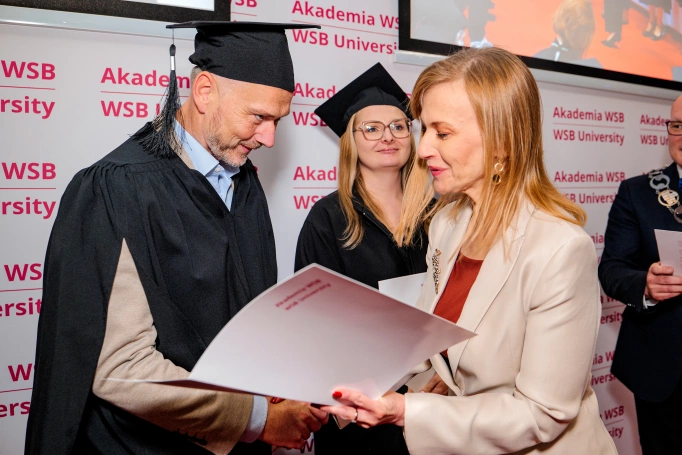 Zdjęcie nr 60 z galerii Dyplomy, wyr&oacute;żnienia i nowe zawodowe możliwości