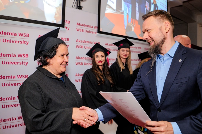 Zdjęcie nr 115 z galerii Dyplomy, wyr&oacute;żnienia i nowe zawodowe możliwości