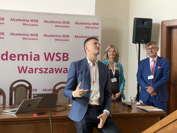 Zdjęcie nr 2 z galerii Wiele aspekt&oacute;w wielokulturowości. Międzynarodowe sympozjum w Warszawie &ndash; podsumowanie