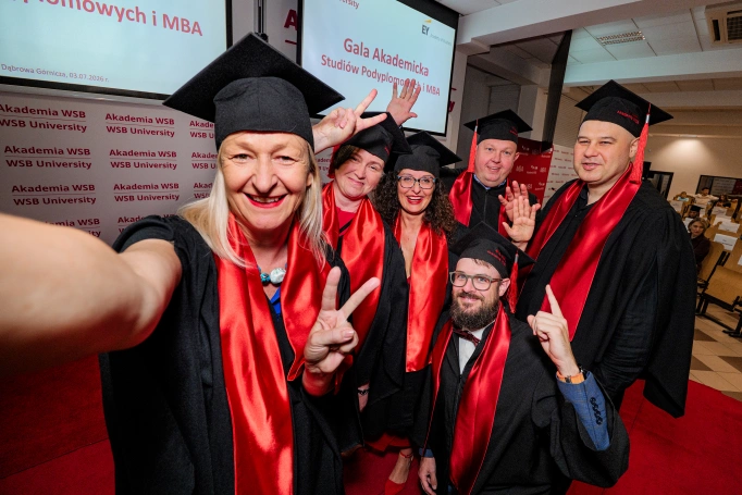 Zdjęcie nr 1 z galerii Diplomas, Distinctions and New Professional Opportunities