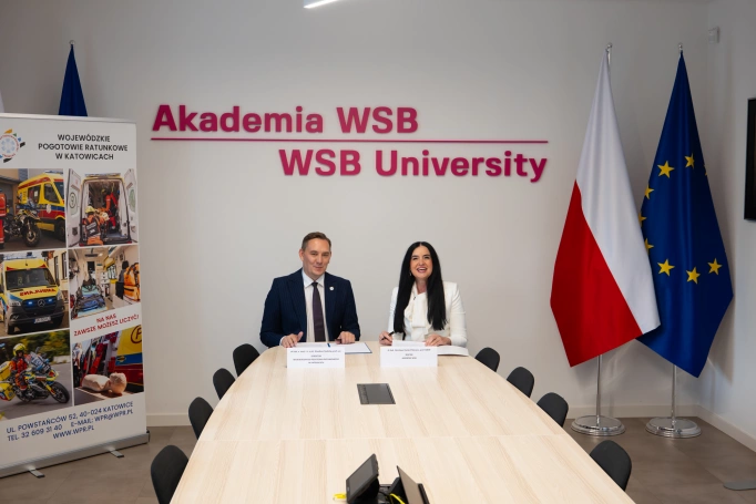 Zdjęcie nr 3 z galerii Akademia WSB i Wojew&oacute;dzkie Pogotowie Ratunkowe w Katowicach rozpoczynają wsp&oacute;łpracę