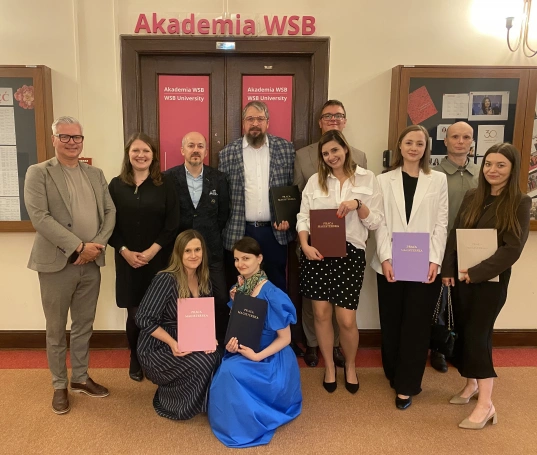 Zdjęcie nr 8 z galerii Obrony prac dyplomowych na warszawskim wydziale Akademii WSB