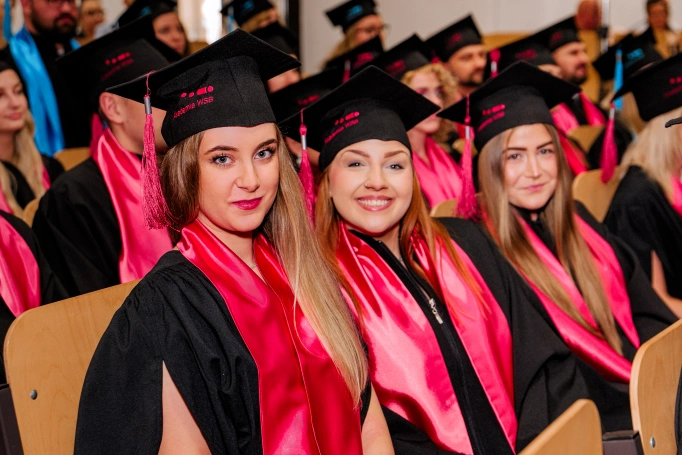 Zdjęcie nr 14 z galerii Gala Wręczenia Dyplom&oacute;w Absolwentom Collegium Medicum - Wydziału Medycznego Akademii WSB 