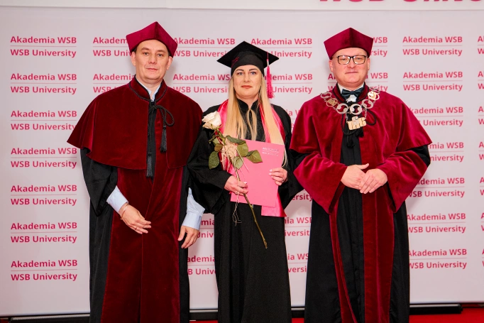 Zdjęcie nr 25 z galerii Gala Wręczenia Dyplom&oacute;w Absolwentom Collegium Medicum - Wydziału Medycznego Akademii WSB 