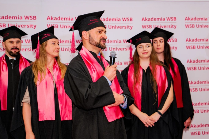 Zdjęcie nr 33 z galerii Gala Wręczenia Dyplom&oacute;w Absolwentom Collegium Medicum - Wydziału Medycznego Akademii WSB 