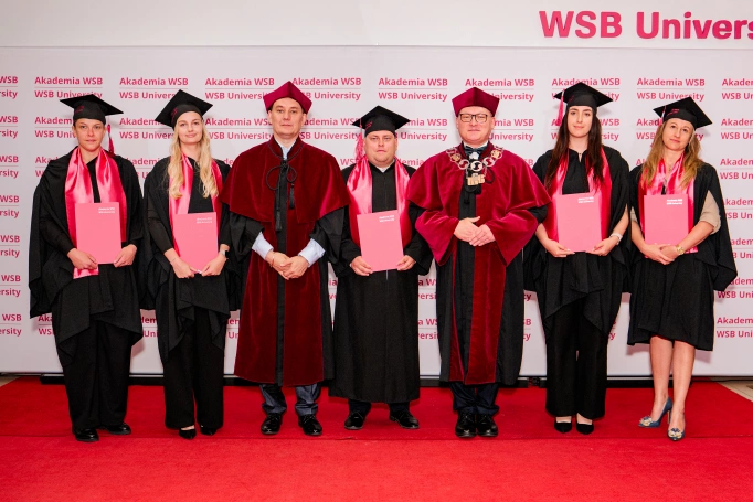 Zdjęcie nr 91 z galerii Gala Wręczenia Dyplom&oacute;w Absolwentom Collegium Medicum - Wydziału Medycznego Akademii WSB 