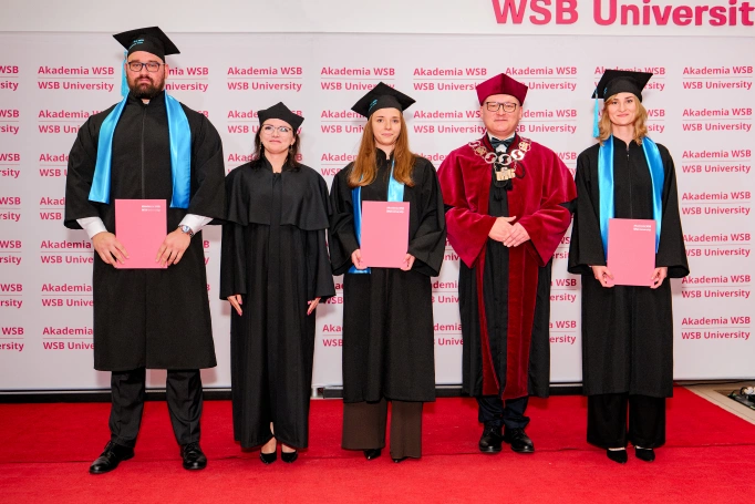Zdjęcie nr 64 z galerii Gala Wręczenia Dyplom&oacute;w Absolwentom Collegium Medicum - Wydziału Medycznego Akademii WSB 