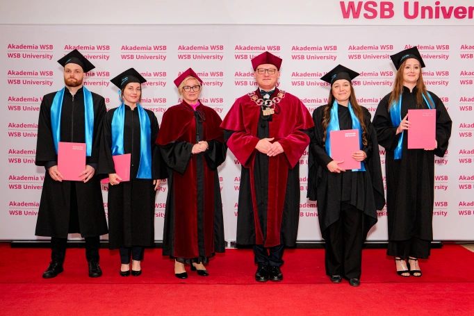 Zdjęcie nr 65 z galerii Gala Wręczenia Dyplom&oacute;w Absolwentom Collegium Medicum - Wydziału Medycznego Akademii WSB 