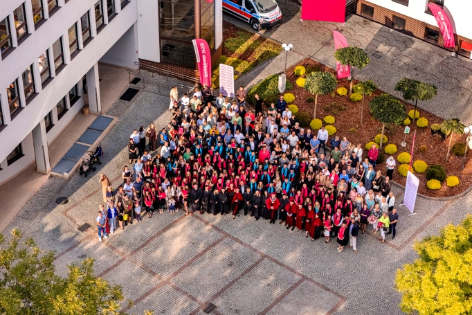 Zdjęcie nr 43 z galerii Gala Wręczenia Dyplom&oacute;w Absolwentom Collegium Medicum - Wydziału Medycznego Akademii WSB 