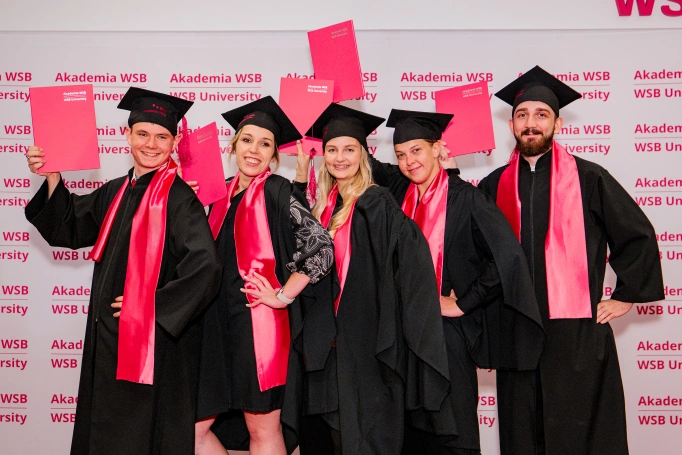 Zdjęcie nr 49 z galerii Gala Wręczenia Dyplom&oacute;w Absolwentom Collegium Medicum - Wydziału Medycznego Akademii WSB 