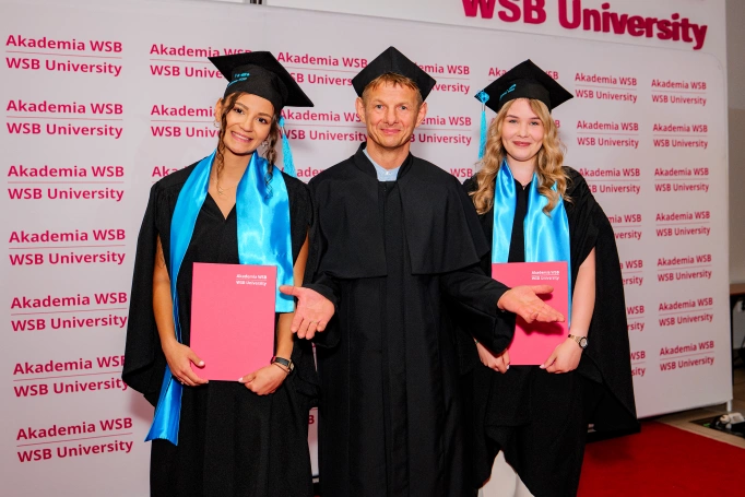 Zdjęcie nr 53 z galerii Gala Wręczenia Dyplom&oacute;w Absolwentom Collegium Medicum - Wydziału Medycznego Akademii WSB 