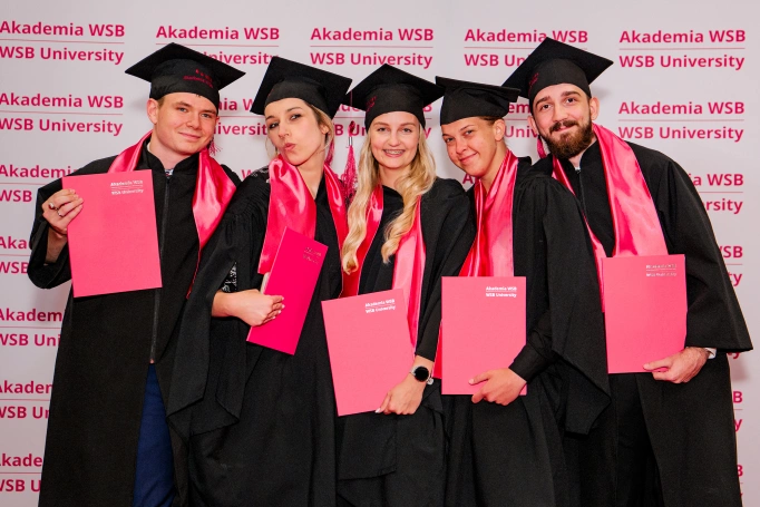 Zdjęcie nr 54 z galerii Gala Wręczenia Dyplom&oacute;w Absolwentom Collegium Medicum - Wydziału Medycznego Akademii WSB 