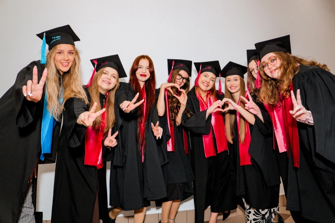 Zdjęcie nr 60 z galerii Gala Wręczenia Dyplom&oacute;w Absolwentom Collegium Medicum - Wydziału Medycznego Akademii WSB 