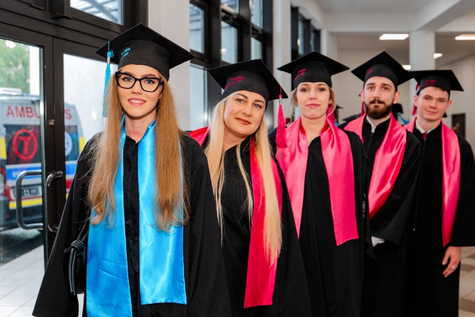 Zdjęcie nr 2 z galerii Gala Wręczenia Dyplom&oacute;w Absolwentom Collegium Medicum - Wydziału Medycznego Akademii WSB 