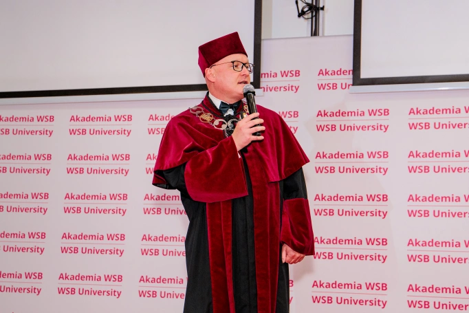 Zdjęcie nr 13 z galerii Gala Wręczenia Dyplom&oacute;w Absolwentom Collegium Medicum - Wydziału Medycznego Akademii WSB 