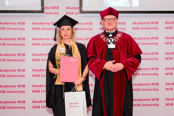 Zdjęcie nr 16 z galerii Uroczysty finał akademickiej drogi | Gala studi&oacute;w II stopnia i jednolitych magisterskich