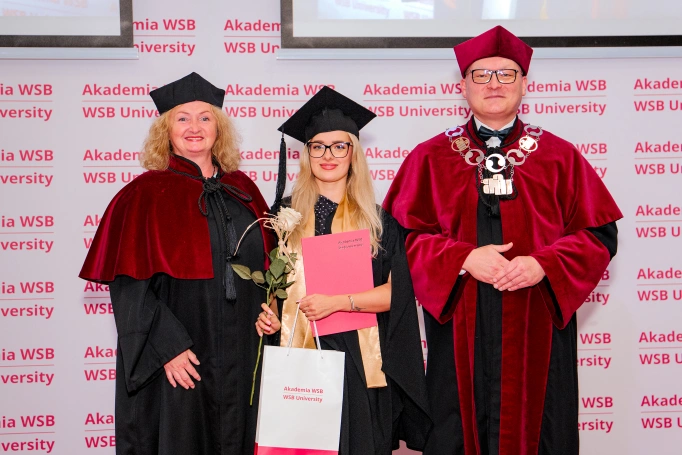 Zdjęcie nr 18 z galerii Uroczysty finał akademickiej drogi | Gala studi&oacute;w II stopnia i jednolitych magisterskich