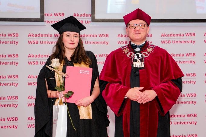 Zdjęcie nr 19 z galerii Uroczysty finał akademickiej drogi | Gala studi&oacute;w II stopnia i jednolitych magisterskich