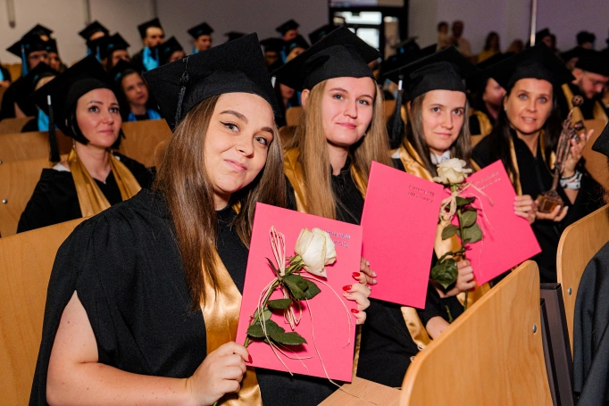 Zdjęcie nr 88 z galerii Uroczysty finał akademickiej drogi | Gala studi&oacute;w II stopnia i jednolitych magisterskich