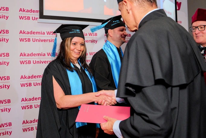 Zdjęcie nr 159 z galerii Uroczysty finał akademickiej drogi | Gala studi&oacute;w II stopnia i jednolitych magisterskich