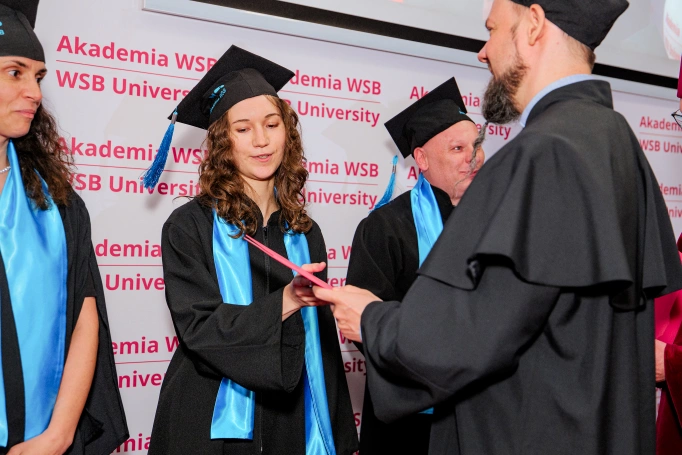 Zdjęcie nr 167 z galerii Uroczysty finał akademickiej drogi | Gala studi&oacute;w II stopnia i jednolitych magisterskich