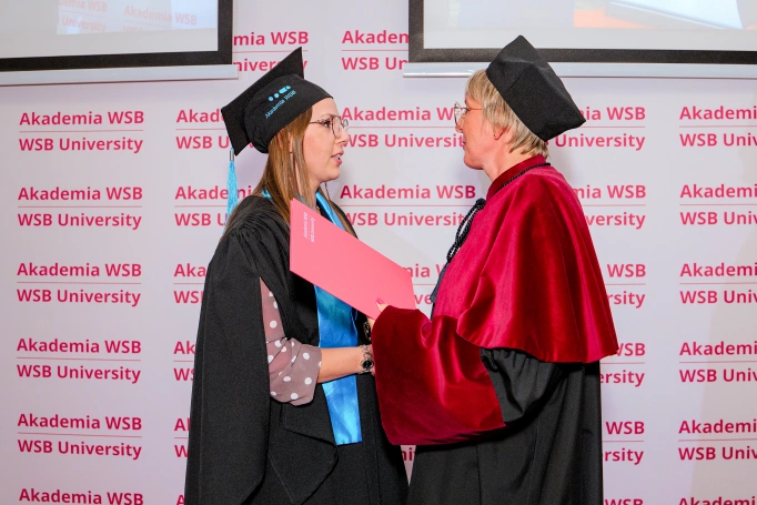 Zdjęcie nr 180 z galerii Uroczysty finał akademickiej drogi | Gala studi&oacute;w II stopnia i jednolitych magisterskich