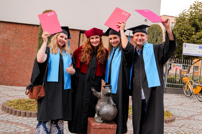 Zdjęcie nr 217 z galerii Uroczysty finał akademickiej drogi | Gala studi&oacute;w II stopnia i jednolitych magisterskich