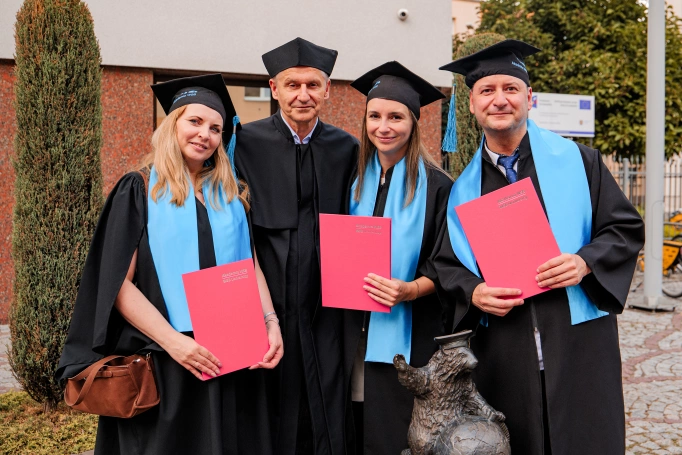Zdjęcie nr 218 z galerii Uroczysty finał akademickiej drogi | Gala studi&oacute;w II stopnia i jednolitych magisterskich