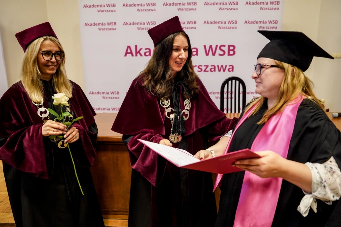 Zdjęcie nr 37 z galerii Warszawscy Absolwenci Akademii WSB odebrali dyplomy. Wyjątkowa gala zwieńczyła pierwszy rok działalności wydziału