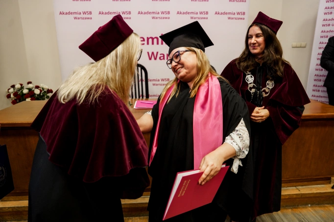 Zdjęcie nr 39 z galerii Warszawscy Absolwenci Akademii WSB odebrali dyplomy. Wyjątkowa gala zwieńczyła pierwszy rok działalności wydziału