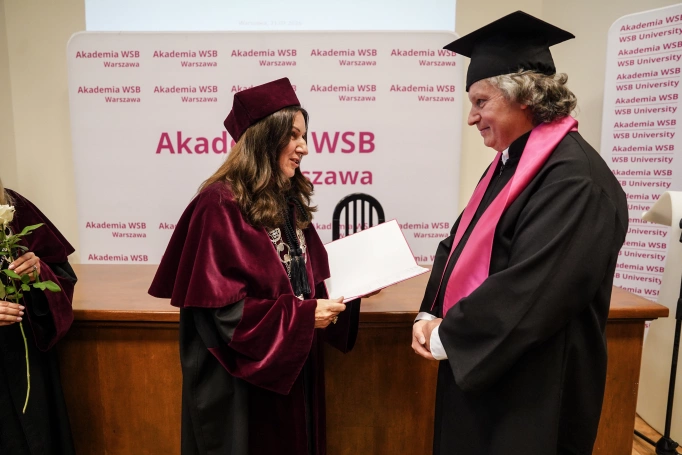 Zdjęcie nr 44 z galerii Warszawscy Absolwenci Akademii WSB odebrali dyplomy. Wyjątkowa gala zwieńczyła pierwszy rok działalności wydziału