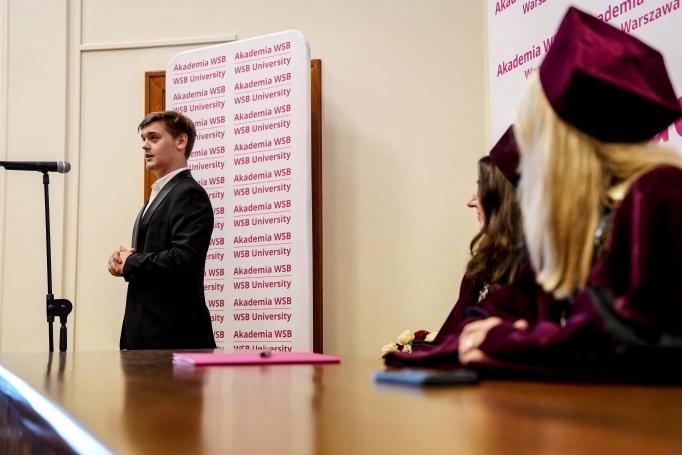 Zdjęcie nr 76 z galerii Warszawscy Absolwenci Akademii WSB odebrali dyplomy. Wyjątkowa gala zwieńczyła pierwszy rok działalności wydziału