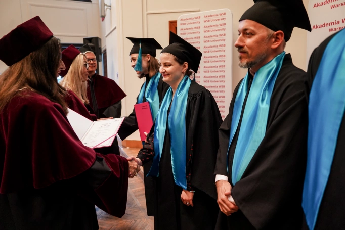 Zdjęcie nr 155 z galerii Warszawscy Absolwenci Akademii WSB odebrali dyplomy. Wyjątkowa gala zwieńczyła pierwszy rok działalności wydziału