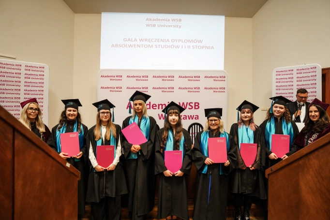 Zdjęcie nr 173 z galerii Warszawscy Absolwenci Akademii WSB odebrali dyplomy. Wyjątkowa gala zwieńczyła pierwszy rok działalności wydziału